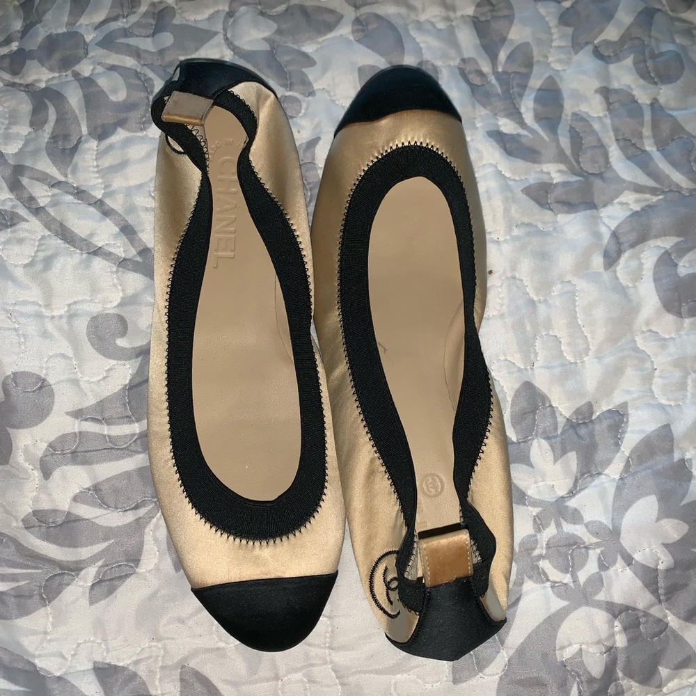 Vintage Chanel ballet flats